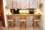 Mammoth Lakes Rental Sunshine Village 157 - Kitchen Counter Bar Area